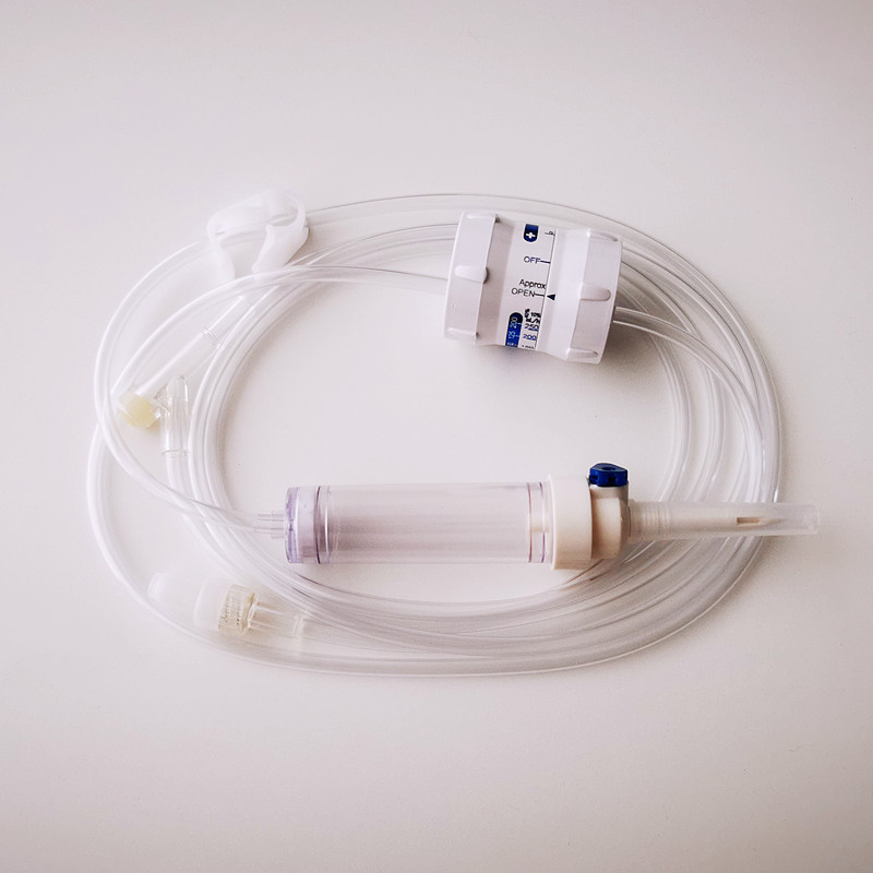 Infusion set with regulator